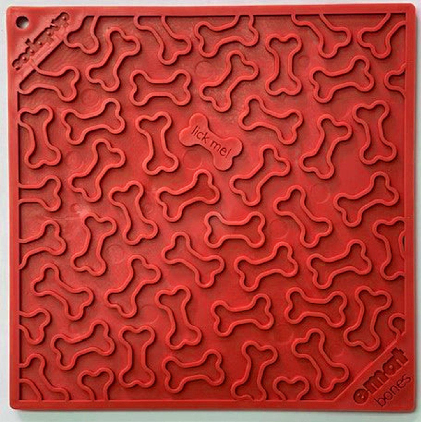 The Mat – Bones-1